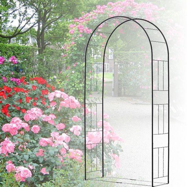 バラをガーデンアーチに這わせて憧れのローズガーデン シンプルなデザインで派手過ぎずないので こじんまりしたお庭や 初心者の方にもおすすめの ガーデンアーチです表面はサビを防止するために 粉体塗装をしていますバラやつる植物に違和感無く