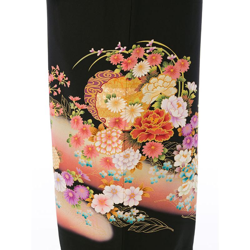 黒留袖 正絹|Mサイズ|四季花に花雪輪柄の黒留袖フルセット HAAC050 : e