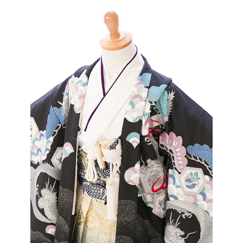 人気ブランド 花わらべ 龍 松に青海波 着物：白 羽織：黒地 袴：金襴