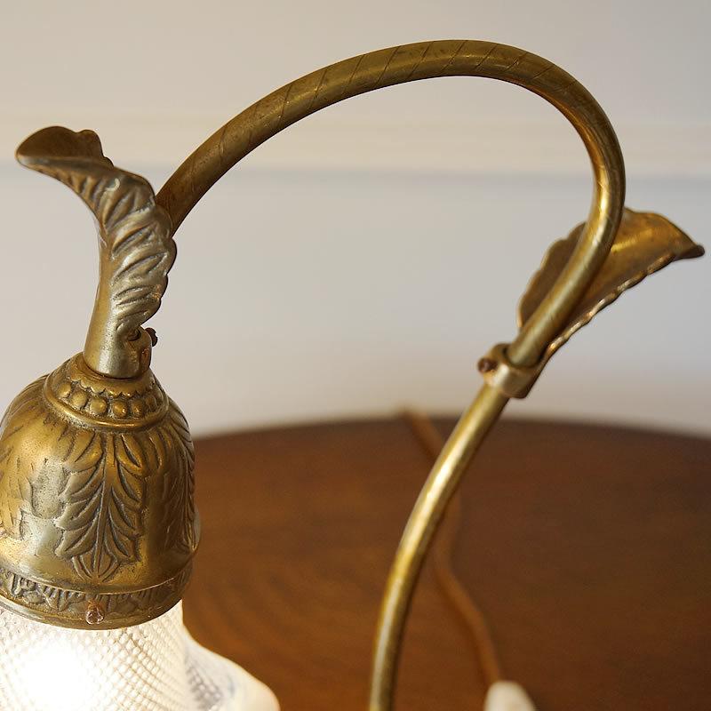 ヴィンテージ アメリカ製 テーブルランプ 1灯 オパールセント シェード