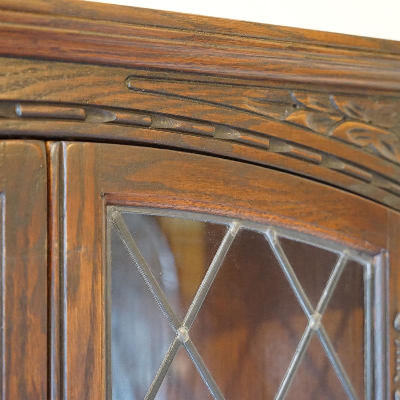 イギリス アンティーク 家具 オールドチャーム コーナーキャビネット 6011d イギリス アンティーク 家具 オールドチャーム コーナー