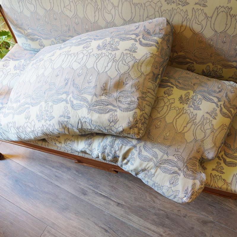 ヴィンテージ イタリア製 Medea メデア社 サロン 2人掛けソファ : 輸入