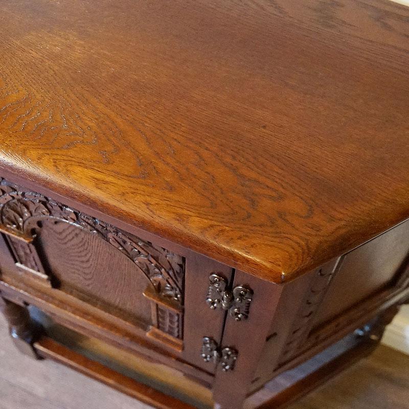 みん　イギリスアンティーク家具　オールドチャーム　コンソールテーブル VINTAGE Old Charm オールドチャーム社 コンソールテーブル 英国