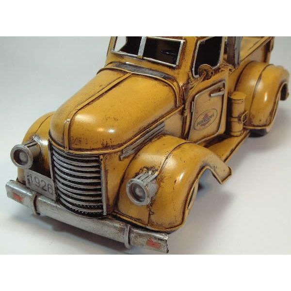 ブリキのおもちゃ レッカー車 インテリア雑貨 置物 レトロ 輸入雑貨 ブリキのおもちゃ レッカー車 インテリア雑貨 おしゃれ 置物