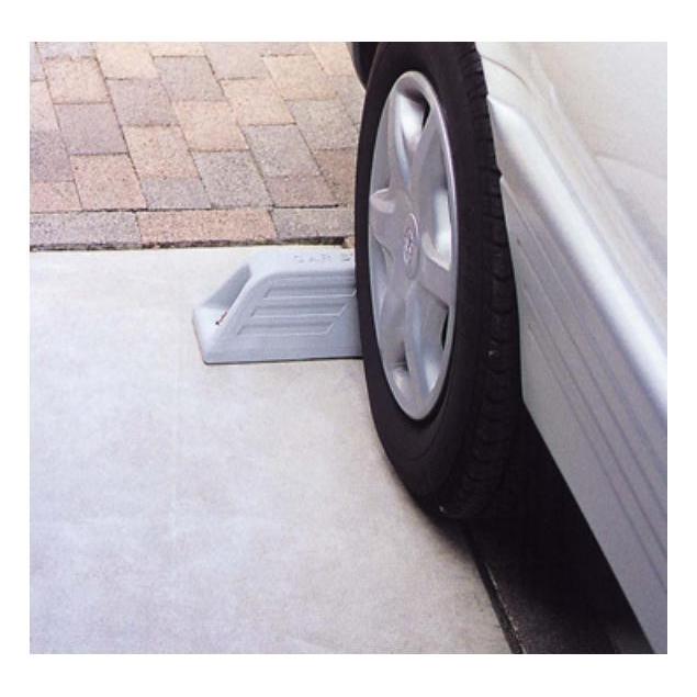 タイヤ止め カーストッパー(タイヤ止め・車止め) [ST-500A] アンカー施工タイプ 駐車場 プラスチック(本体） ミスギ MISUGI |  | 02