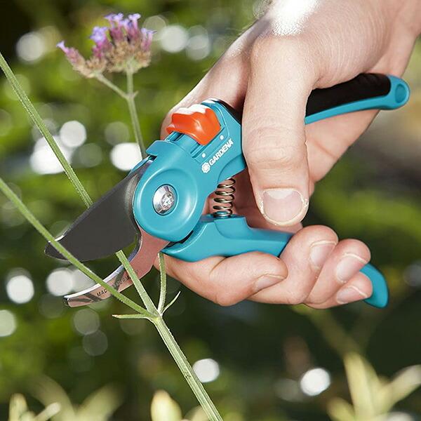 GARDENA 園芸用はさみ (直径20mmまでの枝や花を楽にカット) 8854-20