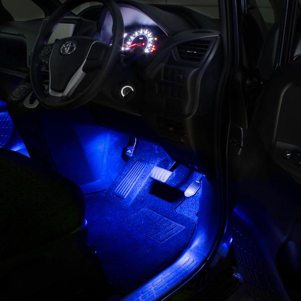 ノア ヴォクシー エスクァイア 80系 専用ledフットライトキット フットランプ エーモン E くるまライフ 2297 エーモン E くるまライフ 通販 Yahoo ショッピング