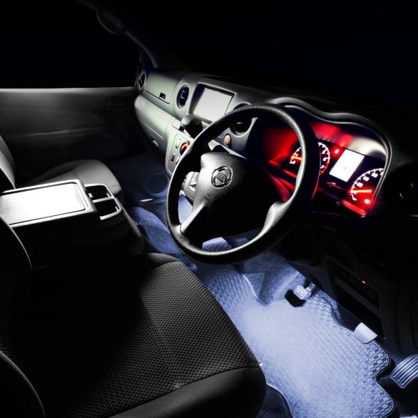 Nv350キャラバン Ks2 Ks4 専用 Led フットライト 車 フットライトキット フットランプ エーモン E くるまライフ カー用品 車内 ライト 車用品 Nissan ニッサン エーモン E くるまライフ 通販 Yahoo ショッピング