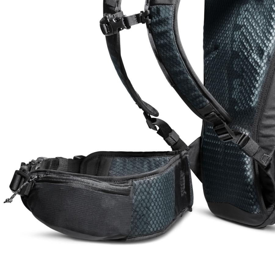 MAMMUT - マムート リチウム20 Lithium 20 背嚢 うしろ側風呂敷き包み 背嚢 御徒面子 かばん 鞄 山登り トレッキング 山歩き 軽さ 撥水 2530-03172  25300