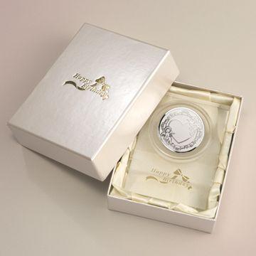 お誕生おめでとう！！メダル純銀製メダルとアクリルスタンドのセット