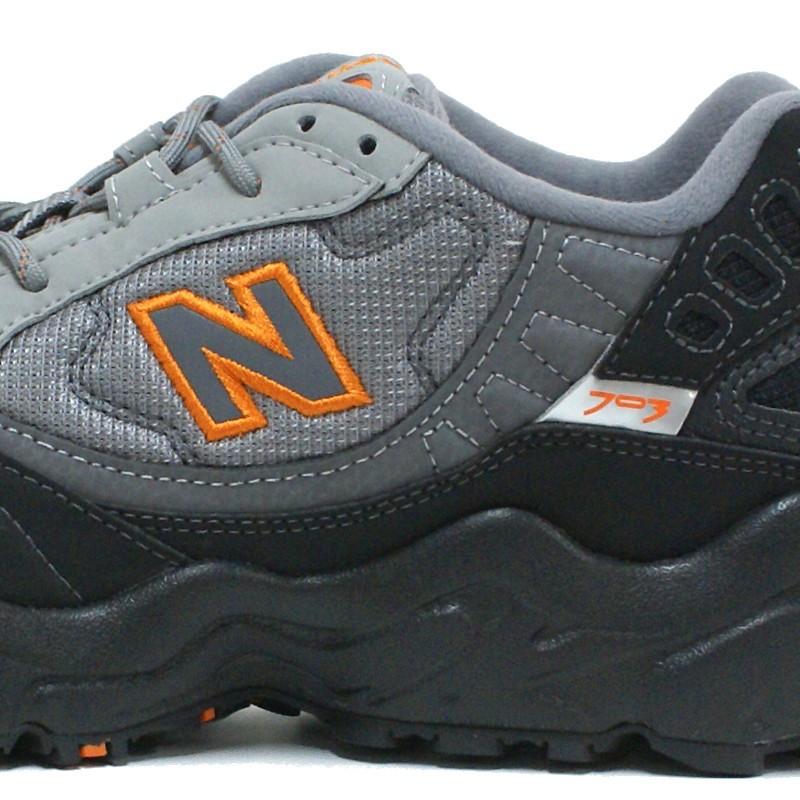 New Balance グレー/ブラック スニーカー New Balance ニューバランス メンズスニーカー ML703 グレー