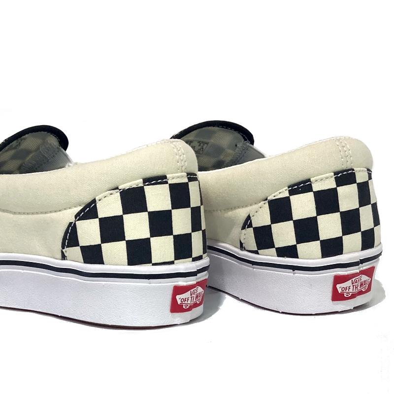 バンズ VANS クラシック スリッポン コンフィクッシュ スニーカー