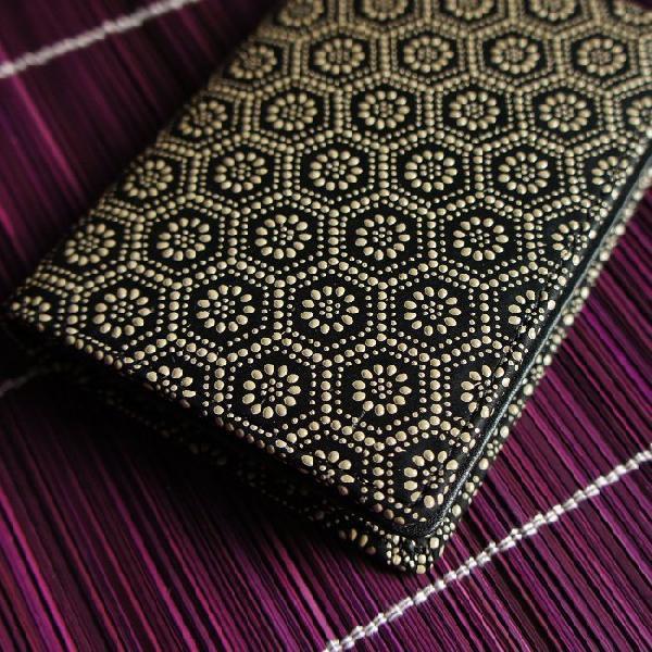 【送料無料・日本製・本革】和風亀甲印伝メンズ名刺入れ・カードケース【古都印伝】和柄・漆・軽い・軽量・伝統工芸 古都印伝 名刺入れ メンズ 本革 日本製 亀甲柄 メンズ 本革 印伝