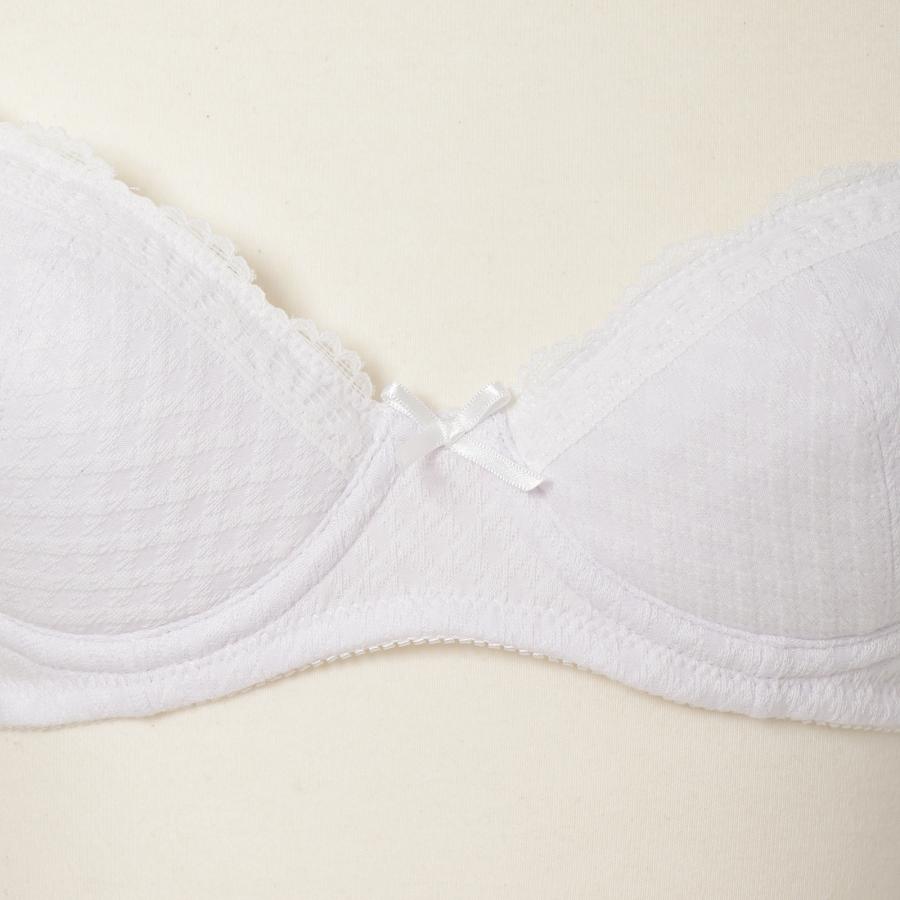 ハイジュニ リニューアル アツギ Hijuni 子供用 はじめてブラジャー 超