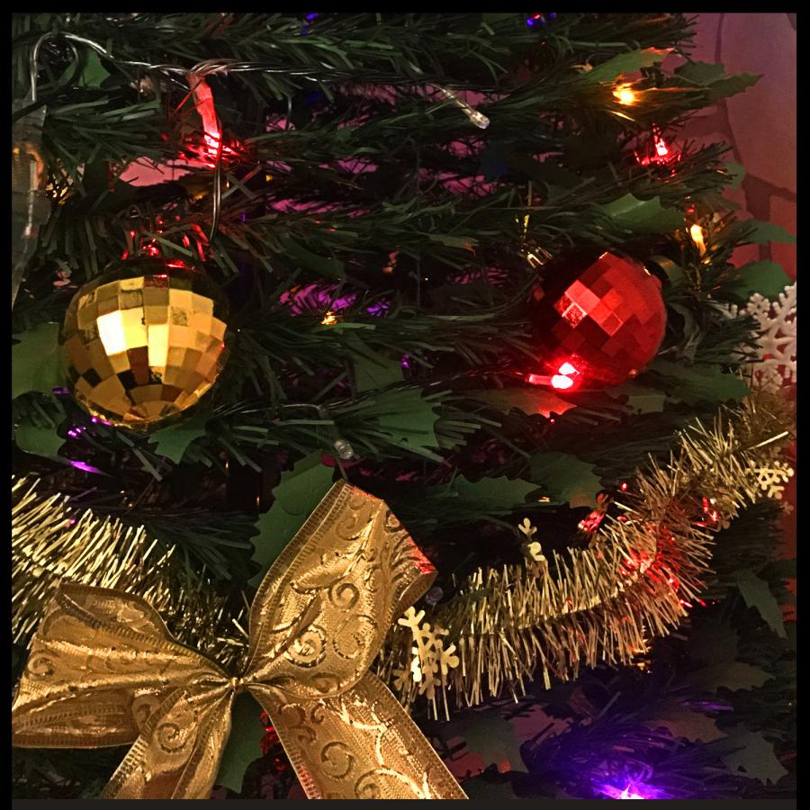 高さ2.1m　LEDクリスマスツリー クリスマスツリー キャロルツリー 90cm LEDライト付き