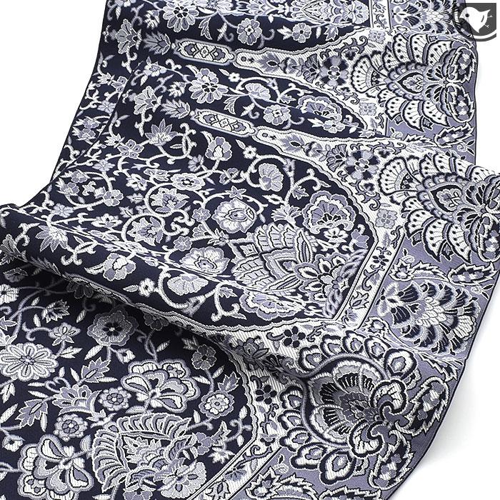 【本藍染】×【本場筑前博多織】　お洒落な【ワントーン】　美品の８寸名古屋帯です 本藍染め 博多帯 老舗 筑前織物 謹製 枠更紗文様 金印 八寸名古屋帯