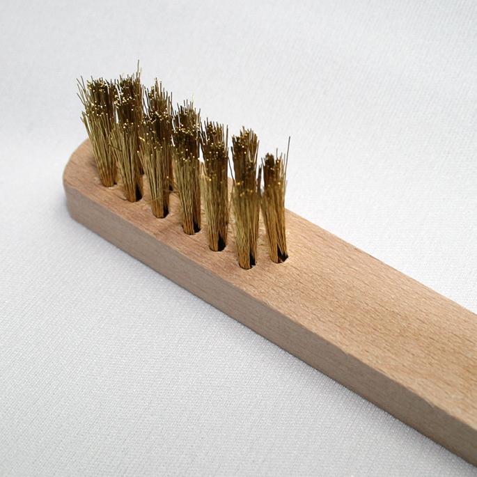 真鍮ブラシ　先端角なし　保管用穴あり　木柄　ガム取り　さび落とし日本製 |  | 04