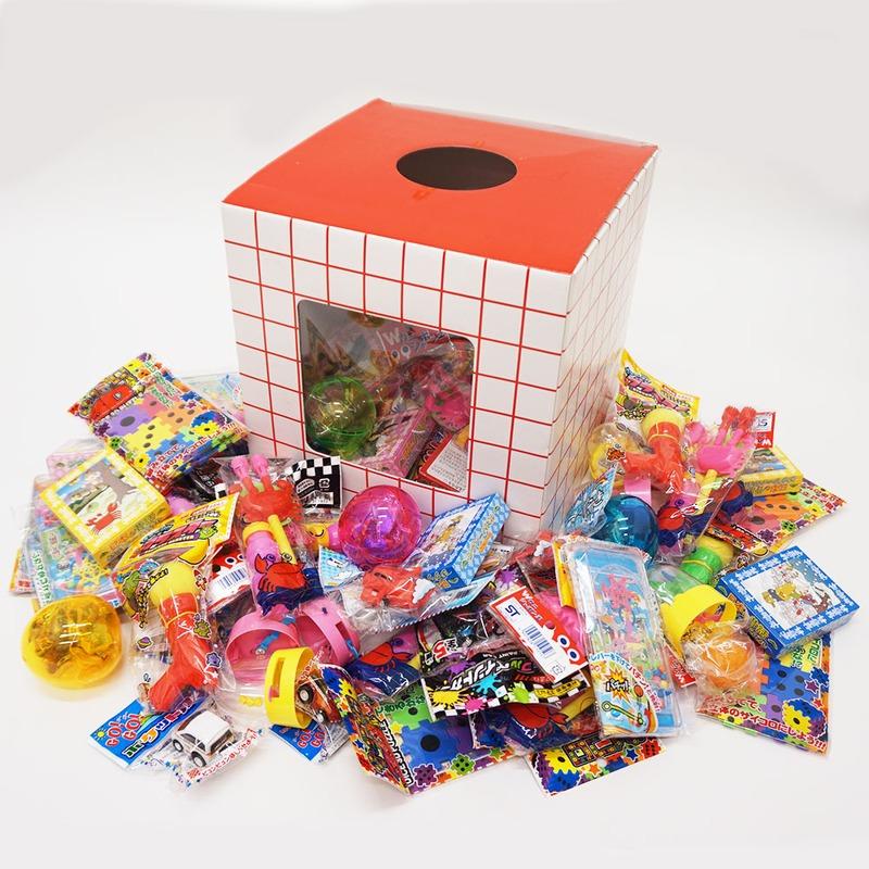 おもちゃ色々つかみどり　120個