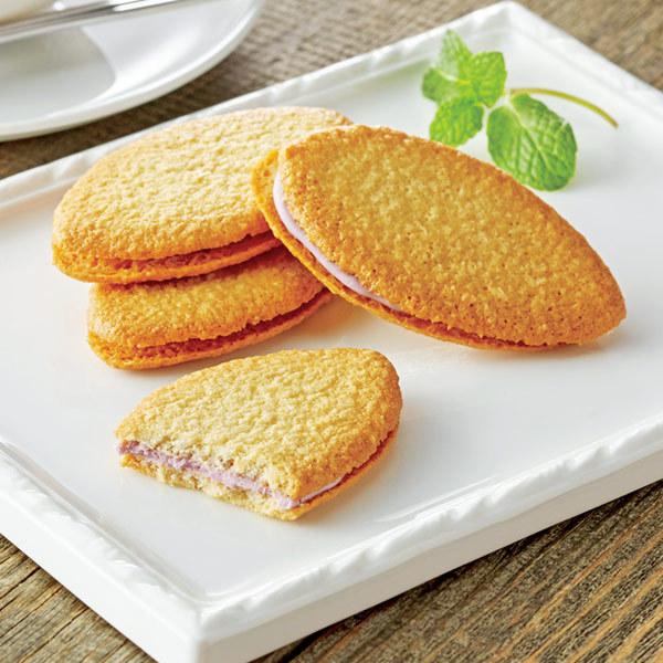 御菓子御殿 アーモンドチョコレートサンド紅芋 8個×24箱 沖縄のお菓子 沖縄のお土産 沖縄 お土産 お菓子 アーモンドチョコレートサンド 紅いも（8個入