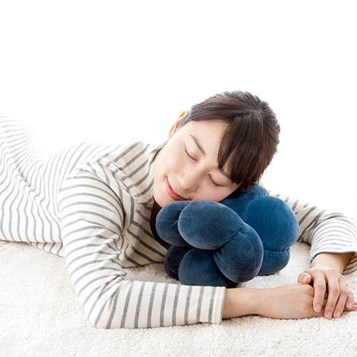 ふわもこリングピロー｜8WAY 首枕 腰枕 円座 腕枕 背中枕 胸枕