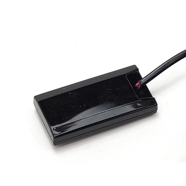 デジタル電圧計 ボルトメーター 防水 薄型 12V車用 バッテリー電圧 青