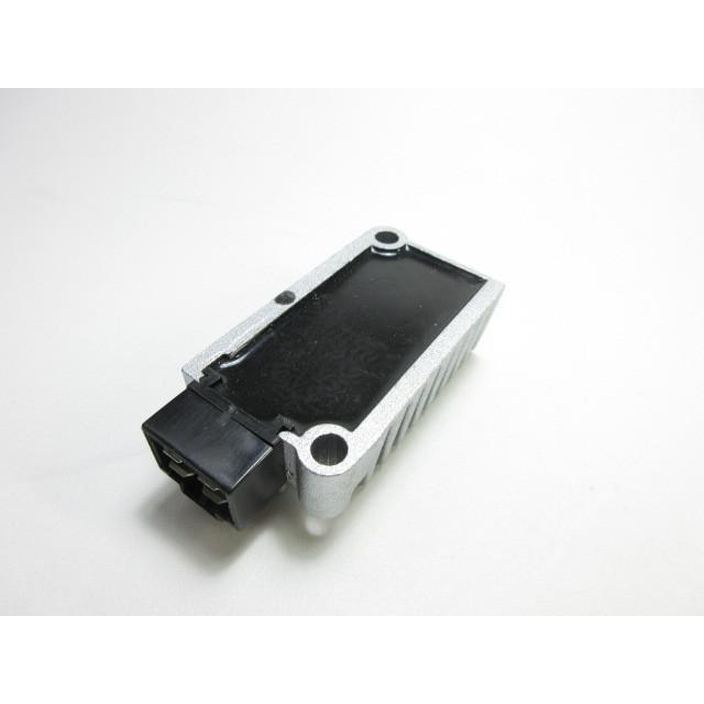 ヤマハ 純正互換 レギュレーター レギュレター /新品 FZR400 FZR400RR