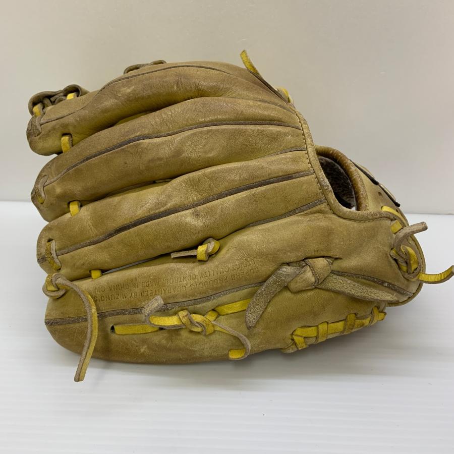 ミズノ MIZUNO グローバルエリート 軟式 大人 一般 内野手用 グローブ グラブ 右投げ 2GN31013 中古品  野球 8234 ミズノ MIZUNO グローバルエリート 軟式 大人 一般 内野手用 グローブ