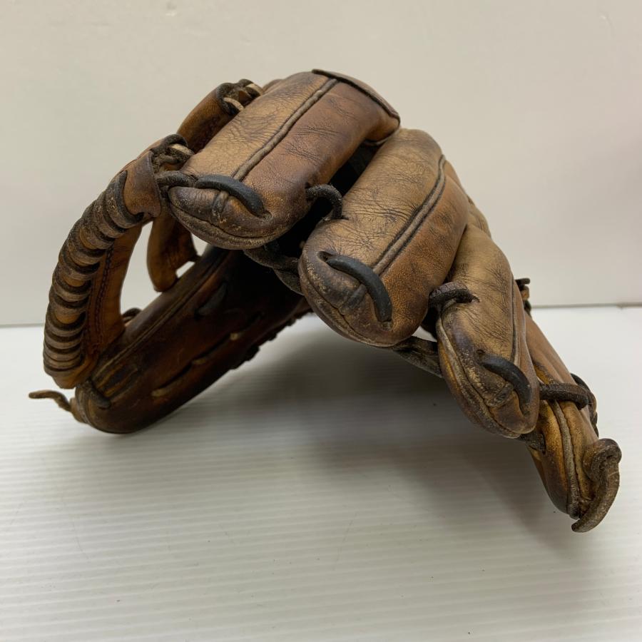 久保田スラッガー KUBOTA SLUGGER  硬式 大人 一般 内野手用 グローブ グラブ 右投げ オーダー 中古品  野球 8016の画像