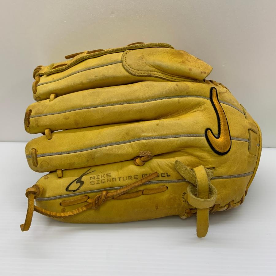 ナイキ NIKE シグネチャーモデル 軟式 大人 一般 投手用 グローブ ピッチャー グラブ 右投げ  中古品  野球 8801 ナイキ NIKE シグネチャーモデル 軟式 大人 一般 投手用 グローブ