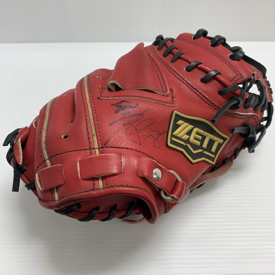 ゼット ZETT BRCB34822 軟式 大人 一般 キャッチャーミット 捕手 グローブ グラブ 右投げ  中古品  野球 サインの記入あり 8405 ゼット ZETT BRCB34822 軟式 大人 一般 キャッチャーミット 捕手