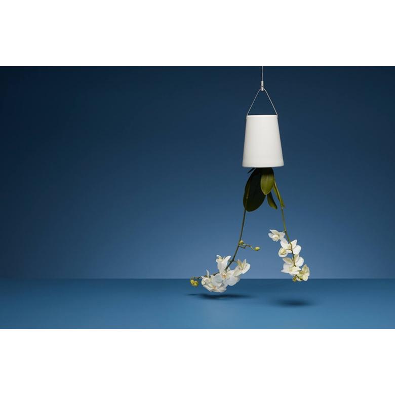 Skyplanter (スカイプランター)  / 逆さま自動給水プランター |  | 01