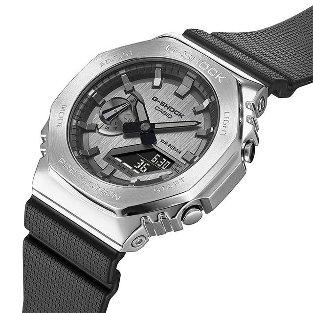 G-SHOCK GM-2100-1AJF メタルベゼル シルバー カシオ G-SHOCK CASIO カシオ ジーショック GM-2100-1AJF メタルベゼル