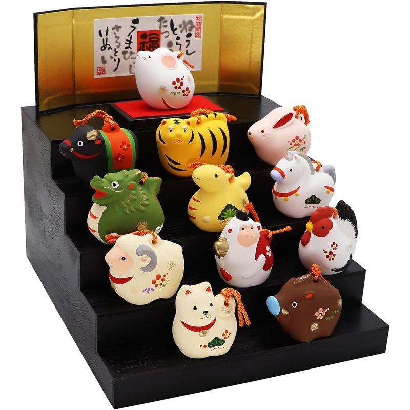 大阪長生堂 干支 置物 正月飾り 毎年飾れる 十二支 陶器 オリジナル木札無料特典付（別送） 辰 たつ タツ 寿々 段飾り     商品情報    【商品名】　大阪長生堂 干支 置物 正月飾り 毎年飾れる 十二支 陶器 オリジ N1257463562(12119円)