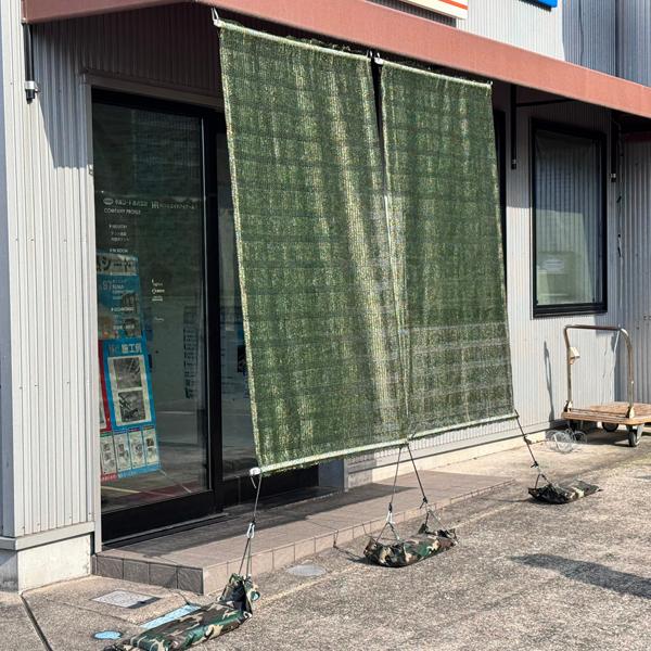 遮光ネット、防草シート、風除けシート 遮光日除けシート 海苔シート（黒＋緑） 幅1m×長さ2m 支柱が通せる遮光