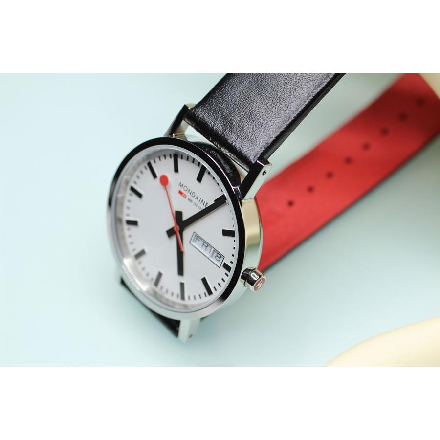 モンディーン MONDAINE 腕時計 クラシック デイデイト 36ミリモデル スイス鉄道時計 グレープビーガンレザーストラップ A667.30314.11SBBV 正規品 送料無料｜e-shop-seikodo｜03