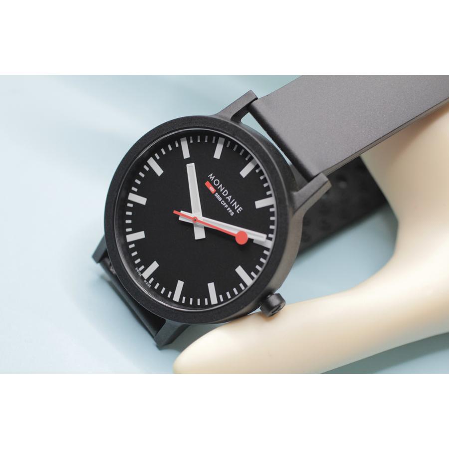 モンディーン MONDAINE 腕時計 エッセンス essence 41ミリサイズ ブラック文字盤 ウレタンストラップ MS1.41120.RB 正規品 送料無料｜e-shop-seikodo｜04