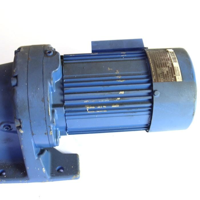 住友重機械工業 サイクロ減速機 CNHM02-6090-B-35 0.2KW 200V 住友重機械工業 サイクロ減速機 CNHM02-6090-B-35 0.2KW 200V
