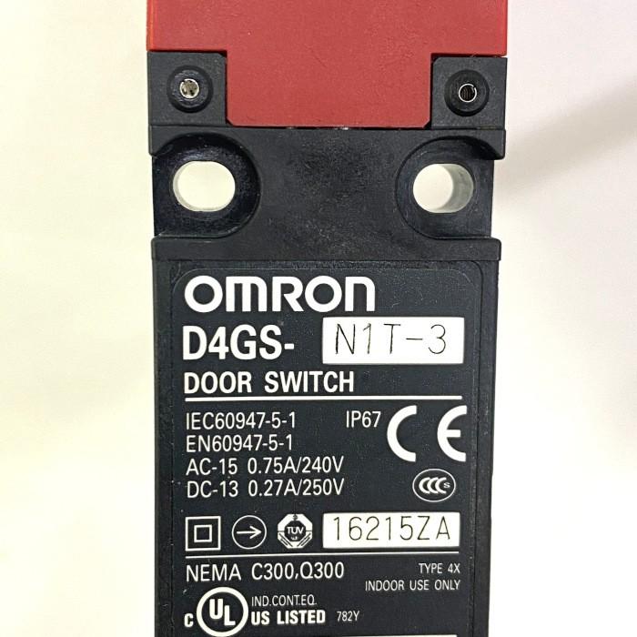 オムロン スリムタイプセーフティドアスイッチ D4GS-N1T-3 : e-Spares.jp - 通販 - Yahoo!ショッピング