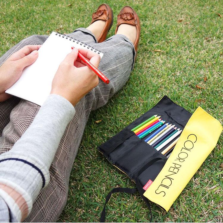 トンボ鉛筆 ロールケース入色鉛筆 24色 NQ (CR-NQ24C)(A-38755)【TOMBOW COLOR PENCILS NQ 色鉛筆】 : tombow-487:フジオカ文具e-stationery - 通販 - Yahoo!ショッピング トンボ鉛筆 ロールケース入色鉛筆 24色 NQ (CR-NQ24C)(A-38755)【TOMBOW COLOR PENCILS NQ 色鉛筆】 : tombow-487:フジオカ文具e-stationery - 通販 - Yahoo!ショッピング