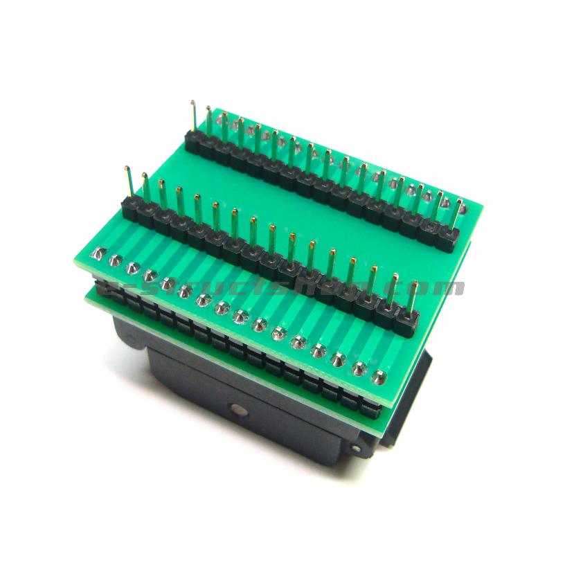 QFP32ピン対応 開閉式 ソケットアダプタ （DIP変換） 0.8mm ピッチ QFP パッケージICに適合 |  | 03