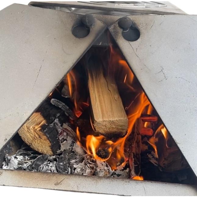 ストーブ・ごみ焼却炉 煙突付き／薪ストーブ