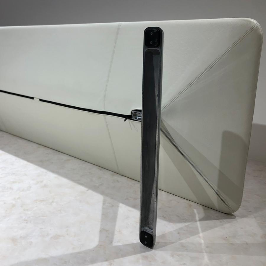 【 中古 】 CASSINA IXC アリアス TT３FLATベンチソファ 本革 高級家具 リユース家具 デザイナーズチェア デザイナーズ家具 送料無料_8