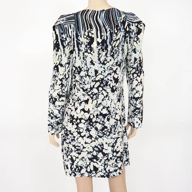 【新品】ドロシーシューマッハ　シルクワンピース　135,300円 新品】ドロシーシューマッハ シルクワンピース 135,300円 - メルカリ