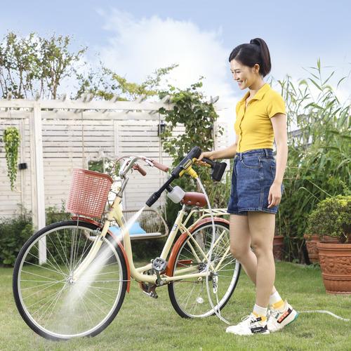 推奨品】ケルヒャージャパン OC 5 家庭用モバイル高圧洗浄機 黒・黄