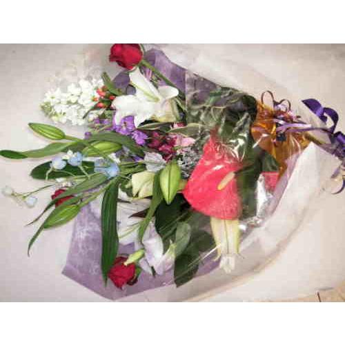 バラとユリの清楚な花束 With 031 フラワーデザイン ウィズ 通販 Yahoo ショッピング