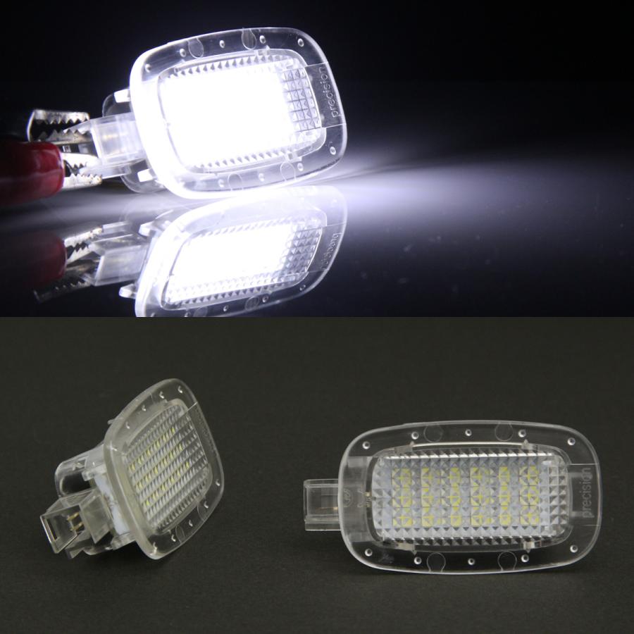 ベンツ　部品　ルームライト　A 00090636049051 Mercedes-Benz（メルセデス・ベンツ） LED ルームランプ W169 W245