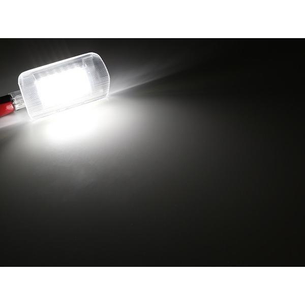 レーシングダッシュ LED カーテシランプ 18系 200系 210系 クラウン マジェスタ 30系 ハリアー 20系 30系 40系 50系 プリウス 5604698W RD003-3 | クラウン | 04