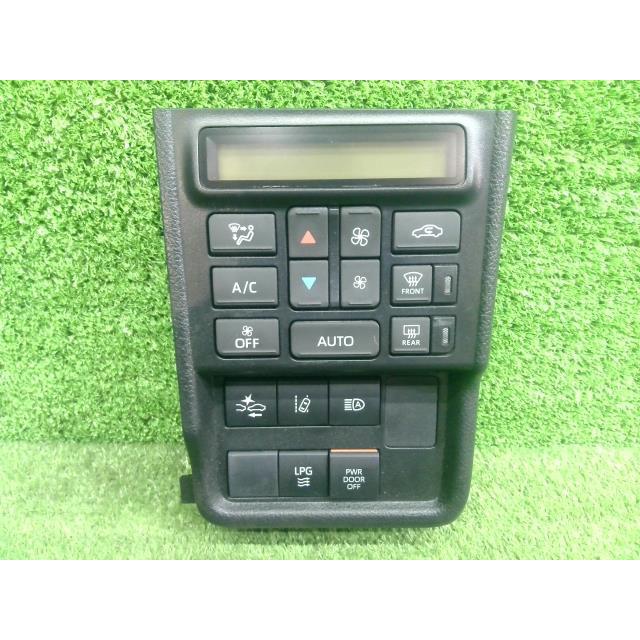 ジャパンタクシー DAA-NTP10 エアコンスイッチパネル 1NZ-FXP 8Y4