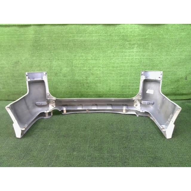デリカD5 DBA-CV2W CV4W CV5W リアバンパーASSY 4J11 W23 白 ホワイト