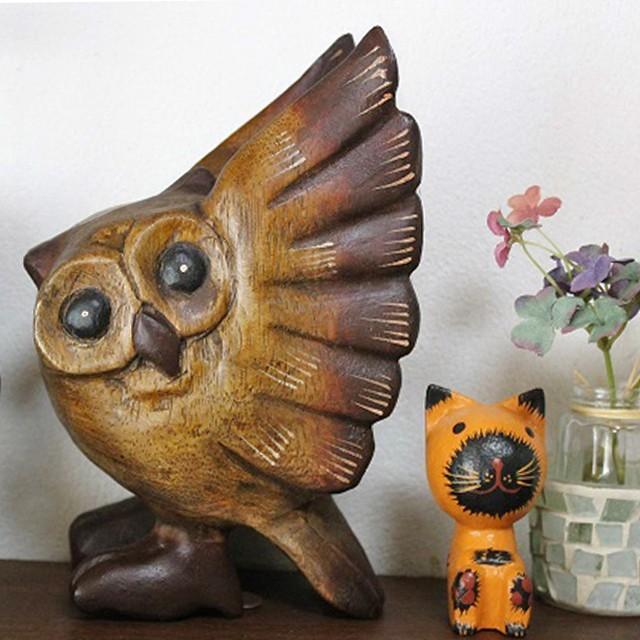 羽ばたくフクロウ 木彫りフクロウ ふくろうオブジェ フクロウの置物